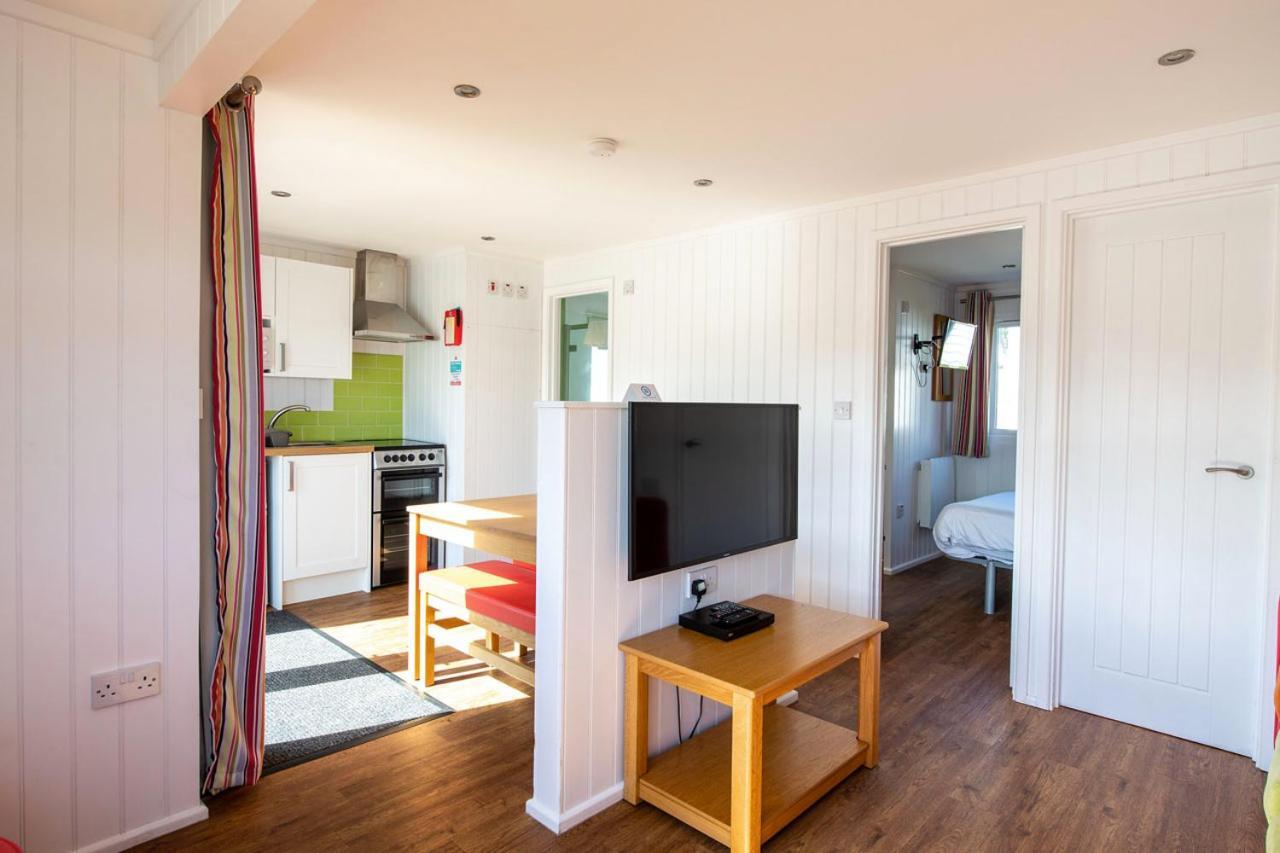 Whitecliff Bay Holiday Park เบมบริดจ์ ภายนอก รูปภาพ