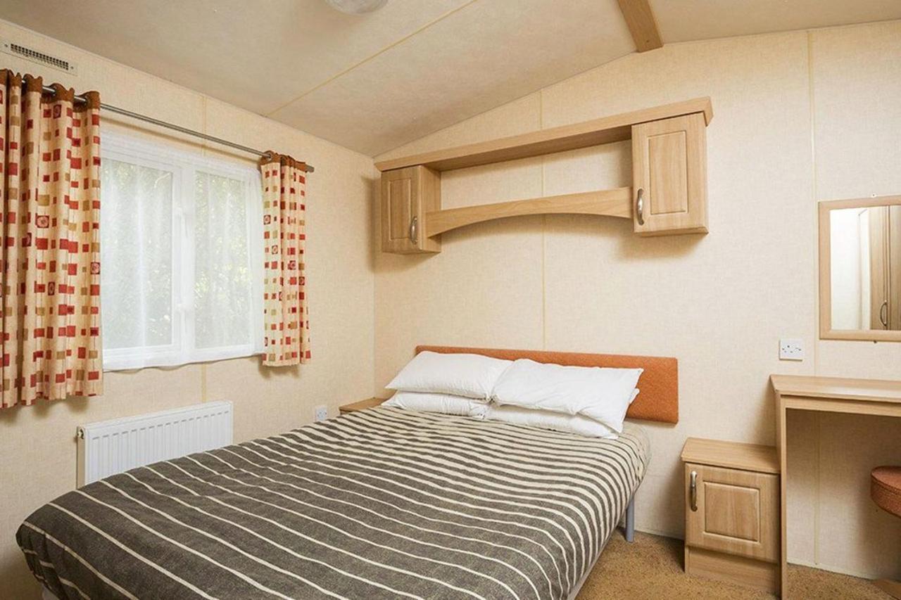 Whitecliff Bay Holiday Park เบมบริดจ์ ภายนอก รูปภาพ