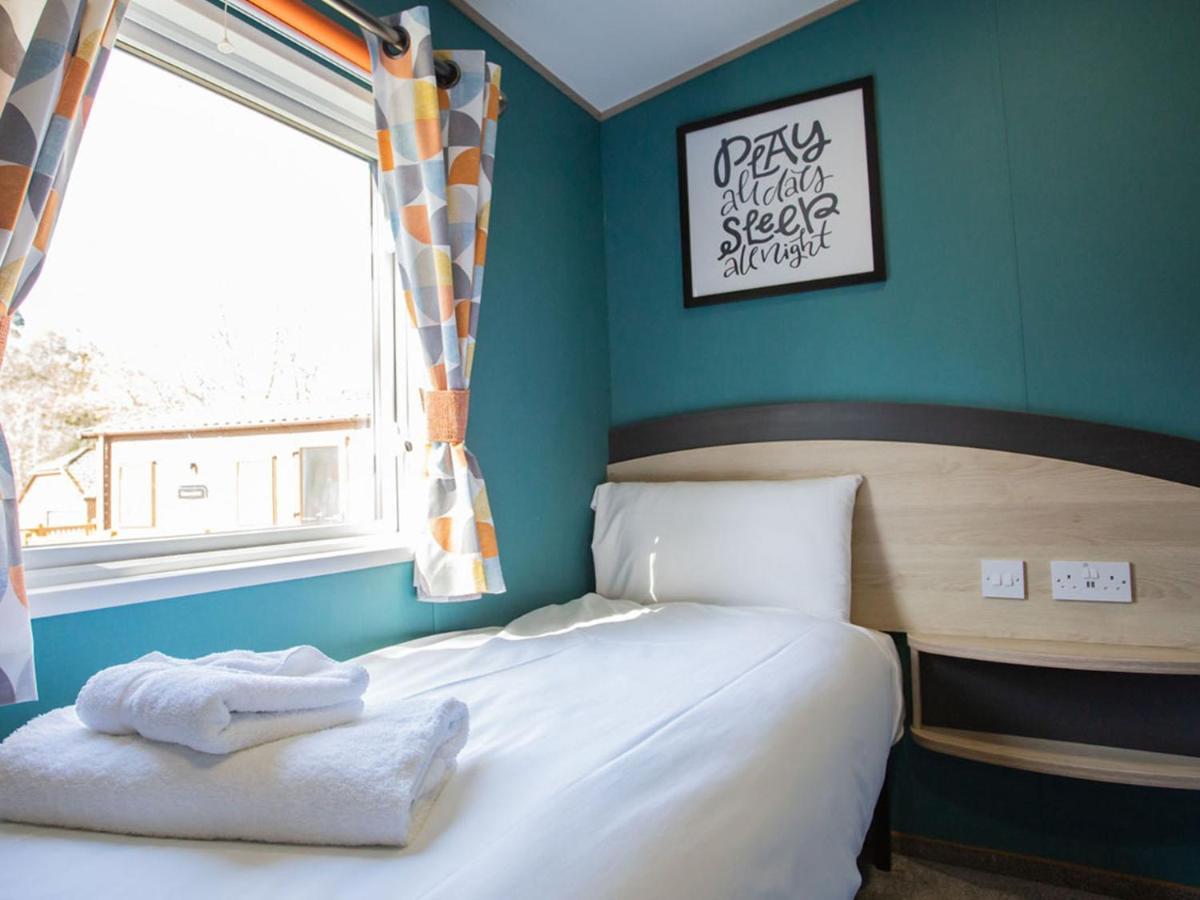 Whitecliff Bay Holiday Park เบมบริดจ์ ภายนอก รูปภาพ
