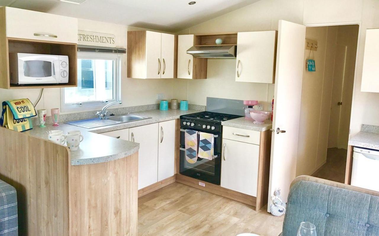 Whitecliff Bay Holiday Park เบมบริดจ์ ภายนอก รูปภาพ