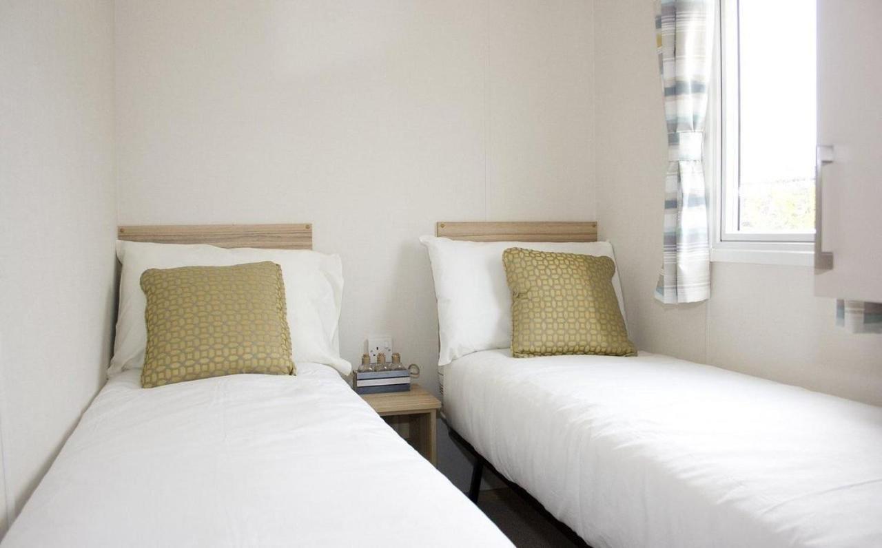 Whitecliff Bay Holiday Park เบมบริดจ์ ภายนอก รูปภาพ
