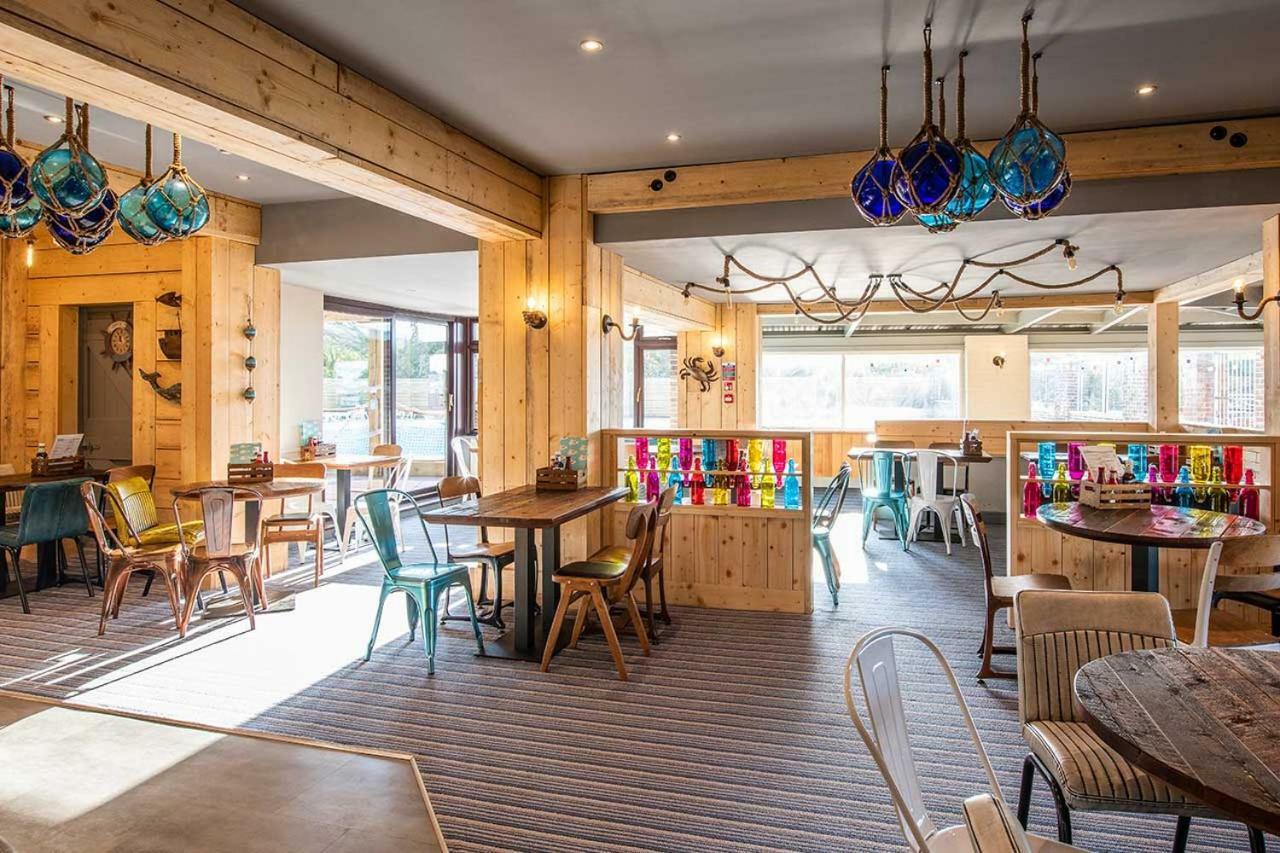 Whitecliff Bay Holiday Park เบมบริดจ์ ภายนอก รูปภาพ