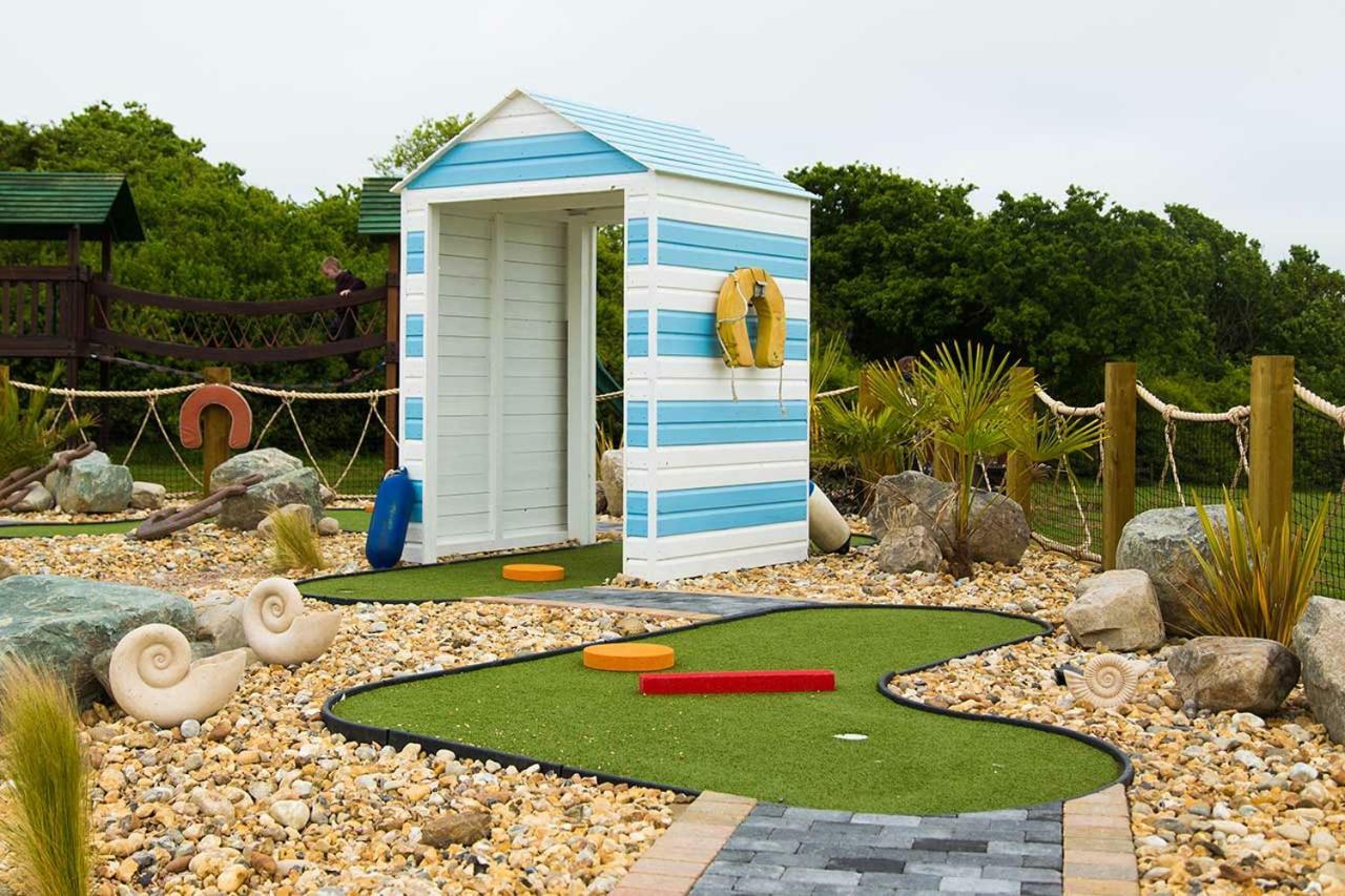 Whitecliff Bay Holiday Park เบมบริดจ์ ภายนอก รูปภาพ